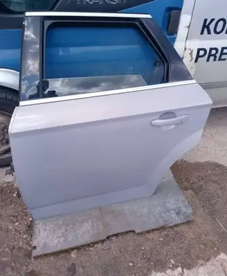 Ford Mondeo MK IV Rear door