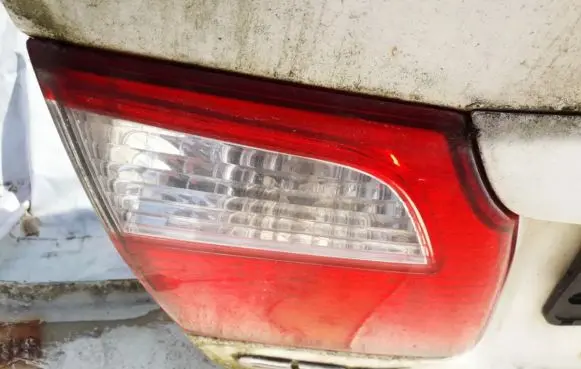 Mazda 626 Tailgate rear/tail lights