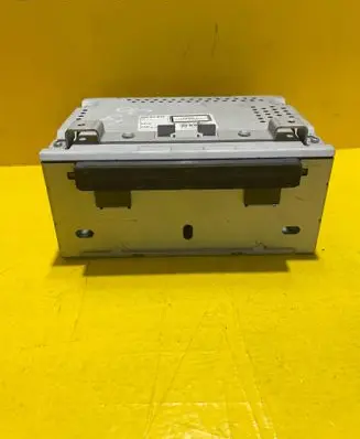Radio/CD/DVD/GPS head unit