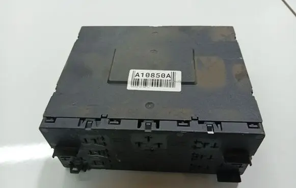 Volkswagen Golf V Comfort/convenience module 1K0937049K