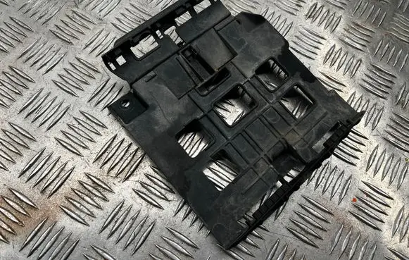 Skoda Superb B6 (3T) Engine control unit holder 5K0906507 5K0906970
