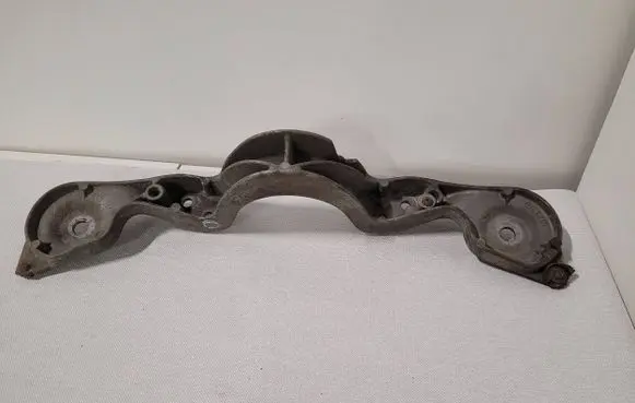 BMW 3 E46 Rear differential/diff mount bracket 1094421