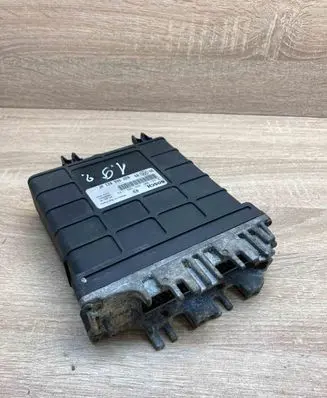 Volkswagen Golf III Engine control unit/module ECU 028906021AF 0281001308