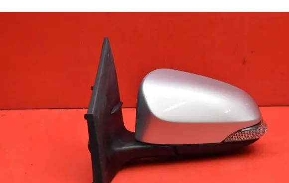 Toyota Auris 150 Front door electric wing mirror 026983