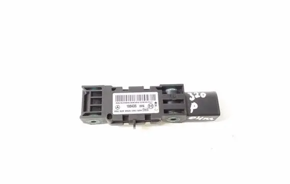 Mercedes-Benz S W220 Airbag deployment crash/impact sensor A0028200826