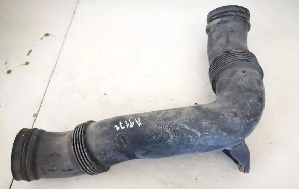 Seat Leon (1P) Air intake hose/pipe 1k0129618aj