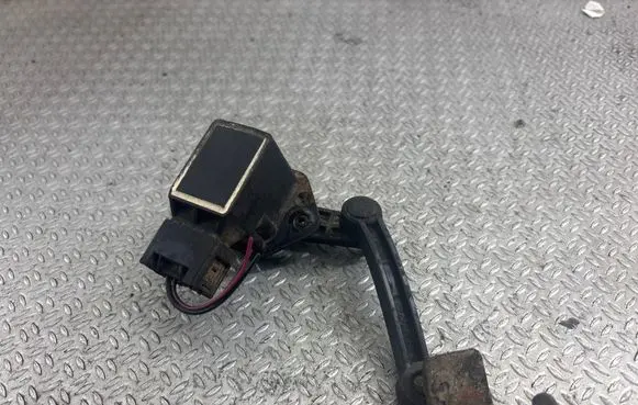 Mercedes-Benz R AMG W251 Headlight/headlamp level sensor A2513200832
