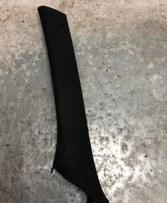BMW X5 E70 (A) pillar trim 7129749