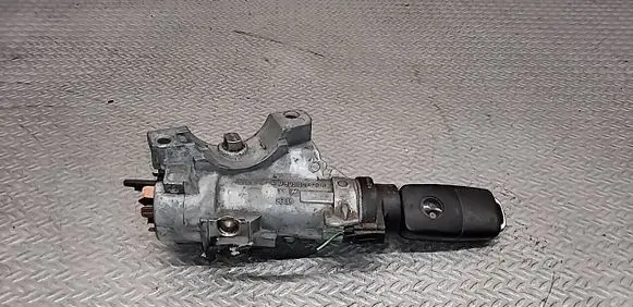 Volkswagen Polo IV 9N3 Ignition lock 4B0905851Q