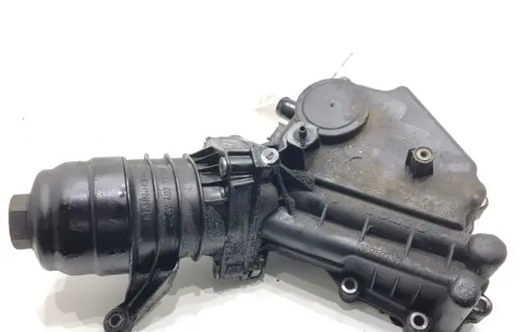 Volvo S80 Oil filter mounting bracket 30757730