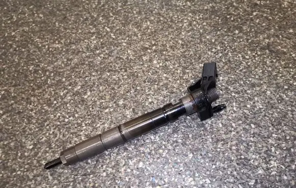 Fuel injector