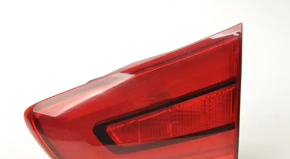 KIA Sportage Tailgate rear/tail lights 924063W