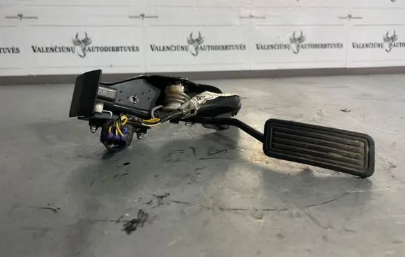 Toyota Corolla Verso AR10 Accelerator throttle pedal 7811135030