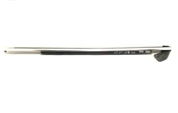 Audi A8 S8 D4 4H Rubber seal front door window/glass 4H0853283B