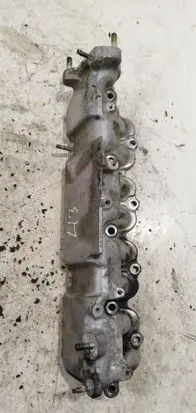 Toyota Avensis T250 Intake manifold