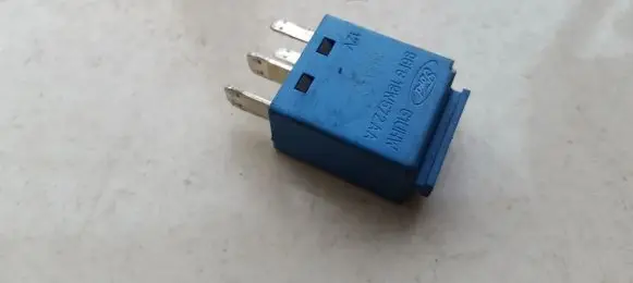 Ford Mondeo MK II Other relay 96FG19W572AA