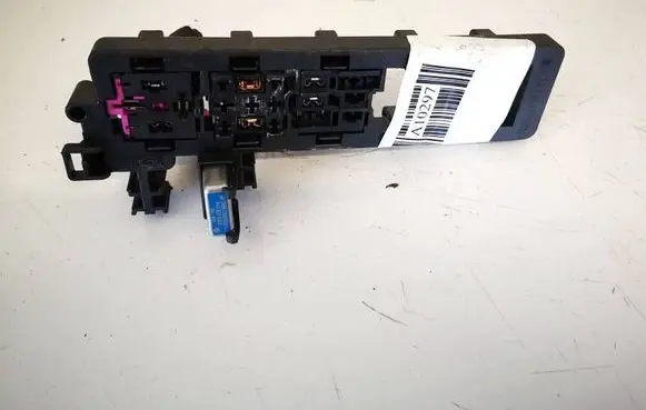 Volkswagen PASSAT B6 Fuse box set 1k1937503