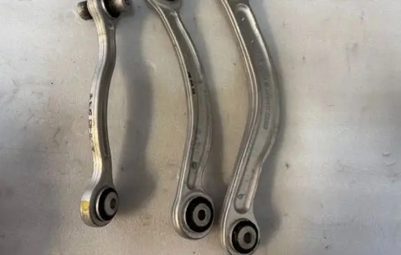 Mercedes-Benz C AMG W204 Front control arm