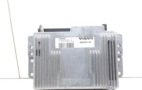 Volvo S40, V40 Engine control unit/module 3082224103 S113727101B
