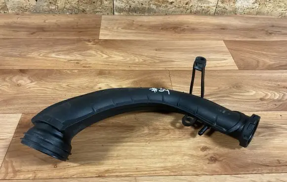 Volkswagen Golf V Intercooler hose/pipe 03C145673