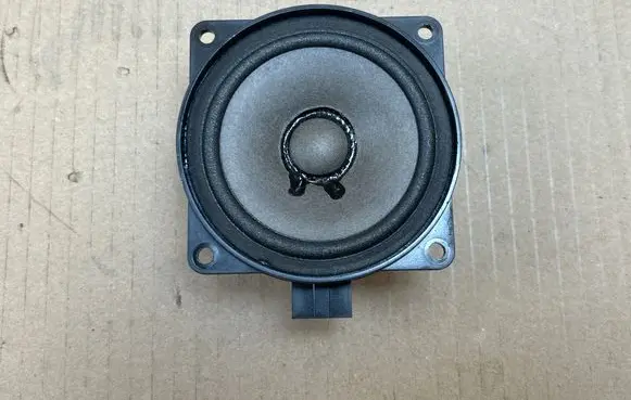 Skoda Superb B6 (3T) Front door speaker 3T0035411E