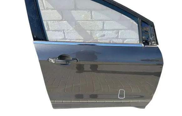 Ford Kuga II Front door