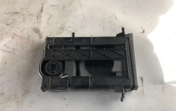 Toyota Auris 150 Cup holder 5562002110
