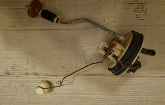 Volkswagen PASSAT B3 In-tank fuel pump