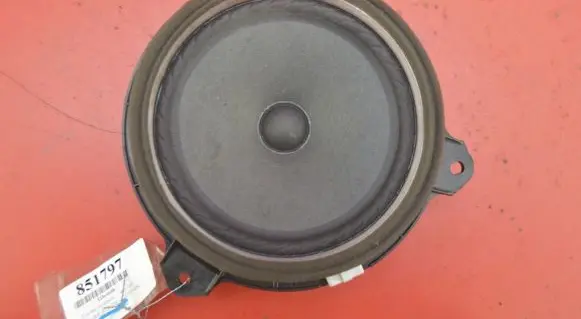 Toyota Avensis Verso Subwoofer speaker 86160-0D180