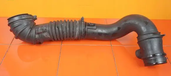 Mazda 6 Intercooler hose/pipe SH0113225 SH01