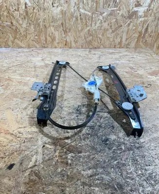 Mercedes-Benz CLS C219 Rear door window regulator with motor A2197300846 998605108