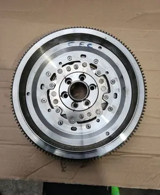 Volkswagen Transporter - Caravelle T6 Flywheel 03L105266DT