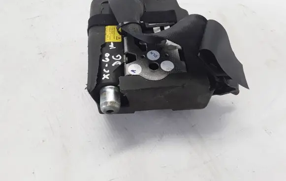 Volvo XC60 Rear seatbelt