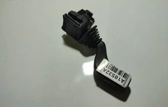 Opel Zafira A Indicator stalk 90560990