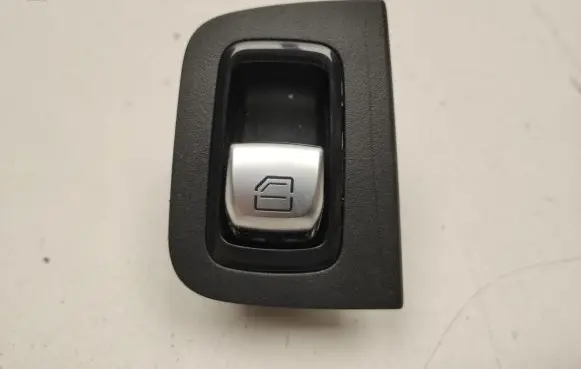 Mercedes-Benz C W205 Electric window control switch A2229052203