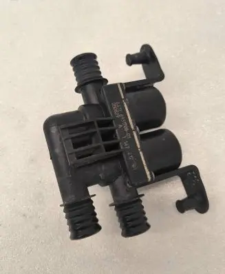BMW 5 E60 E61 Coolant heater control valve 6931708 1147412181