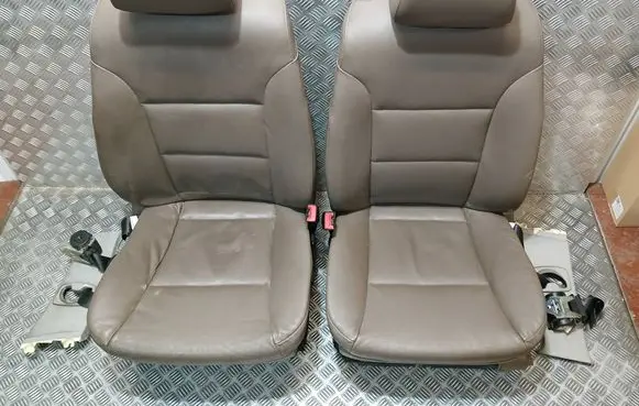 Seat set