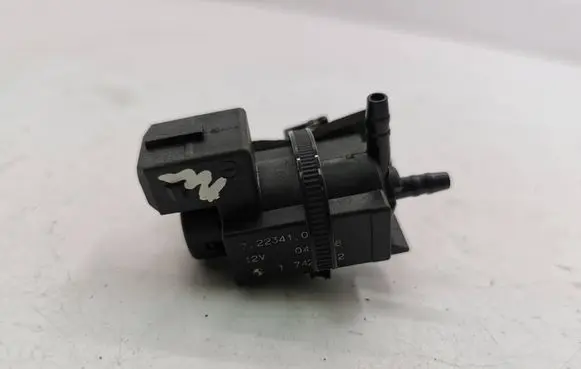 BMW 5 E60 E61 Vacuum valve 1742712 72234100