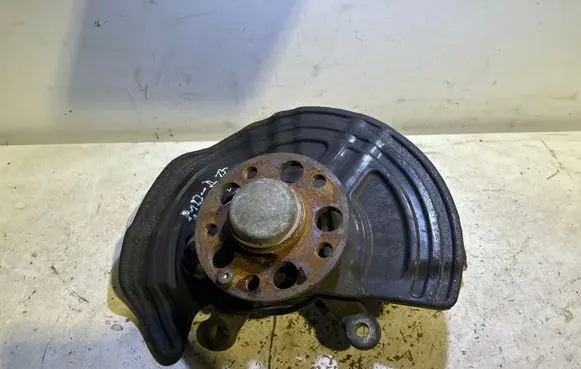 Mercedes-Benz A W176 Front wheel hub