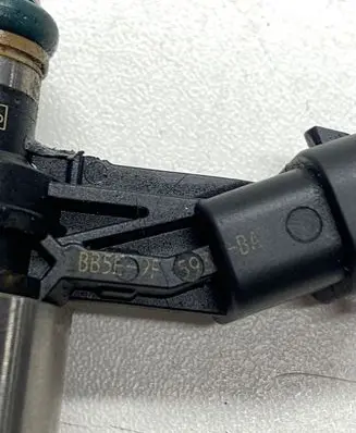 Land Rover Range Rover Evoque L538 Fuel injector BB5E9F593BA