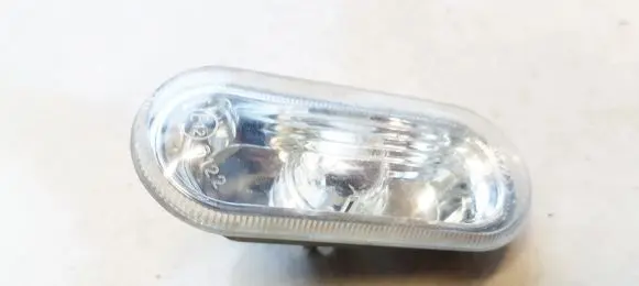 Volkswagen Golf IV Front fender indicator light 1J0949117