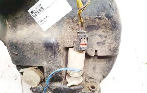 Chrysler Voyager Windscreen/windshield washer pump