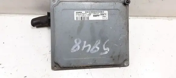 Ford Focus Engine control unit/module 5M5112A650GF 5848