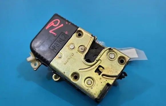 Peugeot 307 Front door lock IMPRK1581737