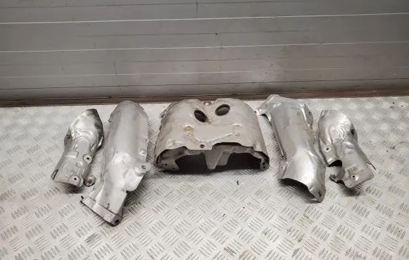BMW X5 F15 Heat shield in engine bay 8652464 8652463 8652466
