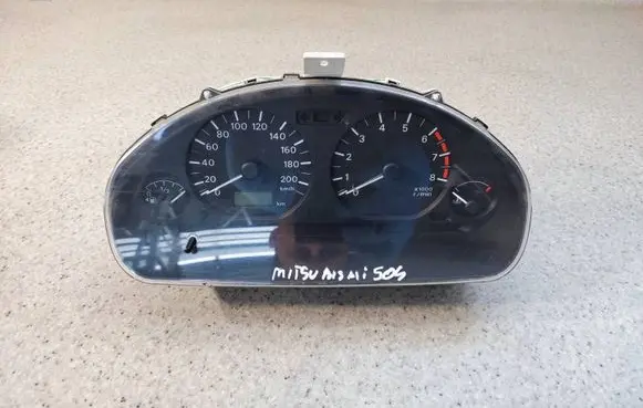 Speedometer (instrument cluster)