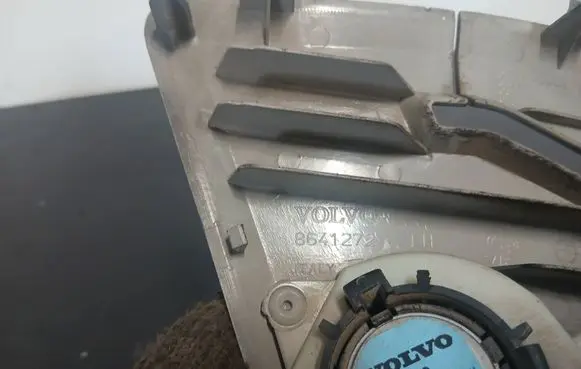 Volvo XC90 Seat belt trim 8641272
