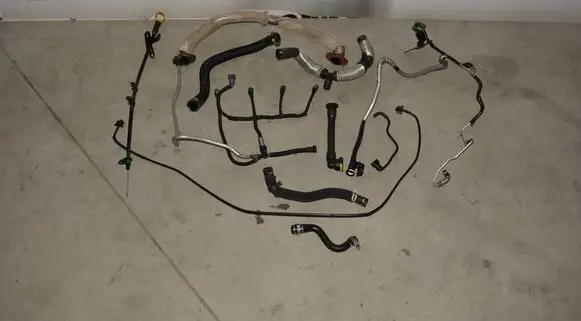 Land Rover Evoque I Engine coolant pipe/hose