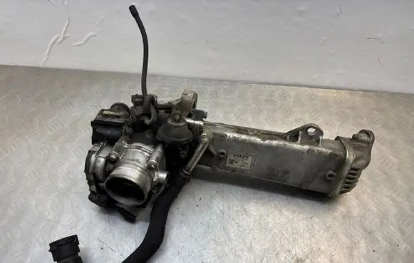 Volvo V70 EGR valve cooler 31325030