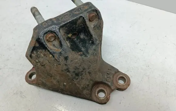 KIA Rio Engine mounting bracket GF01